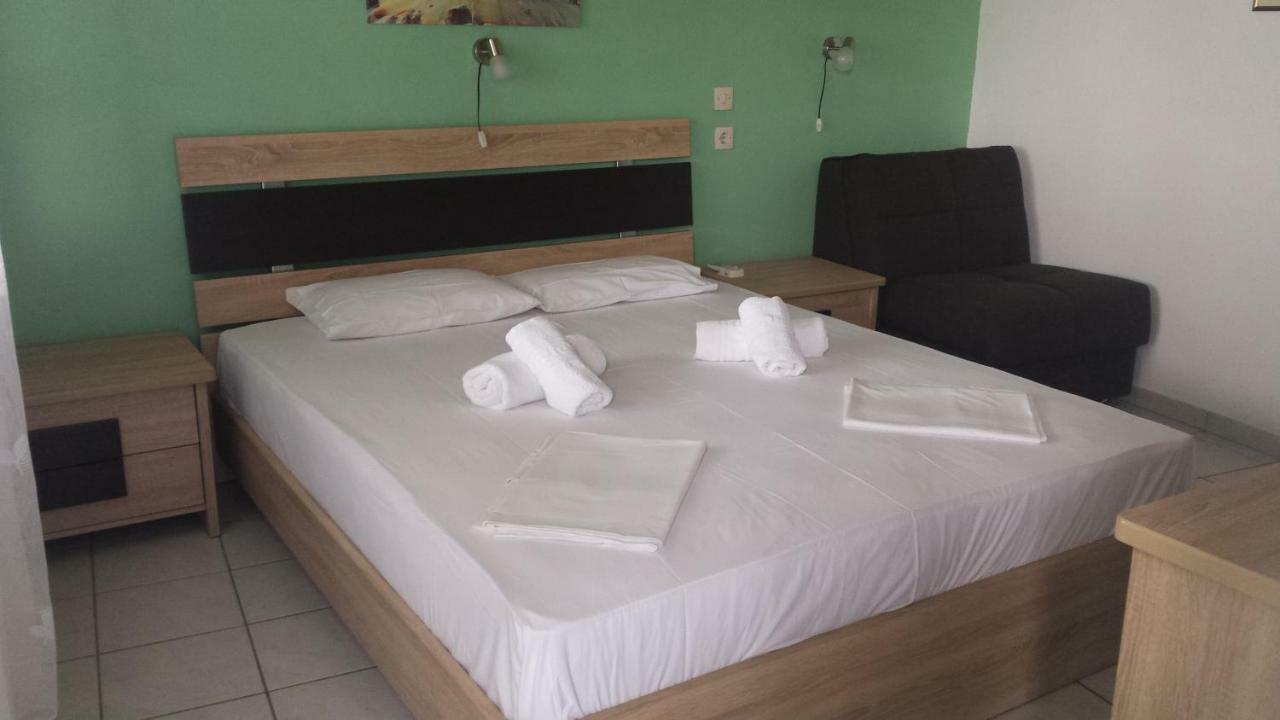 Studios Ntina Aliki  Luaran gambar